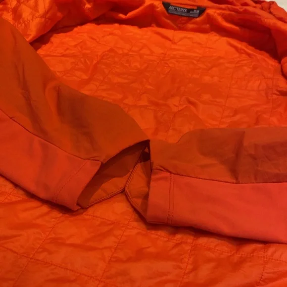 Arc’teryx ATOM SL MEN HOODY Size M color Solaris in excellent condition - Picture 13 of 17